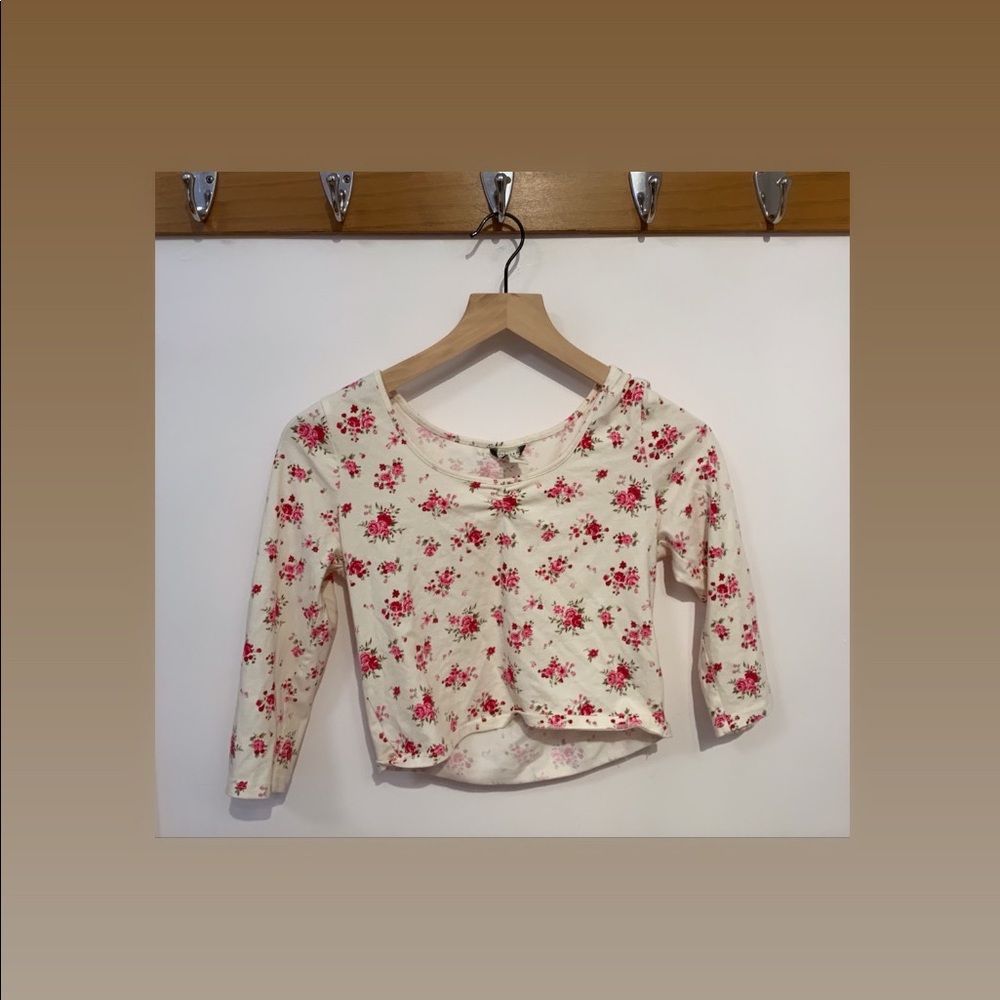 Floral Crop Top - Picture 3 of 3
